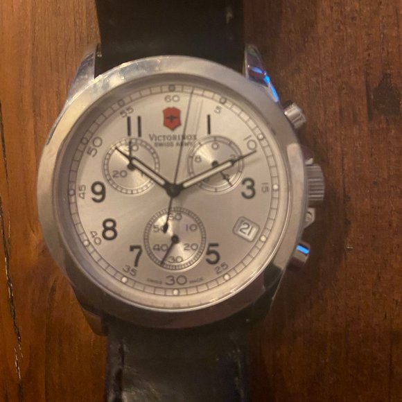 Swiss Army Victorinox 24083 Infantry Chronograph Watch Leather Band White Face - Picture 1 of 6